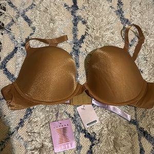 Savage x Fenty shimmery nude Bra